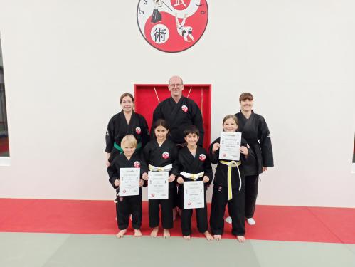 2023 Prüfung Tori weis Gelb 8 Kyu